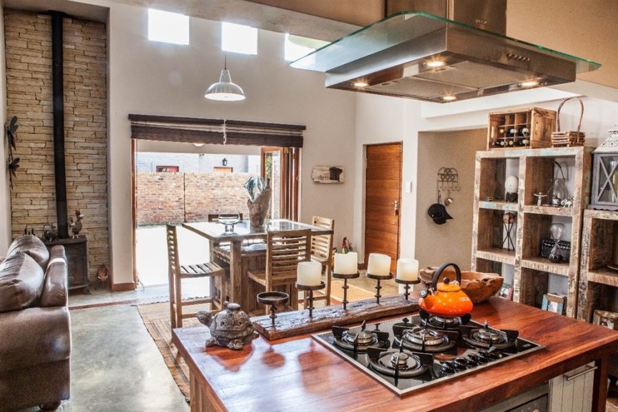 3 Bedroom Property for Sale in The Coves North West